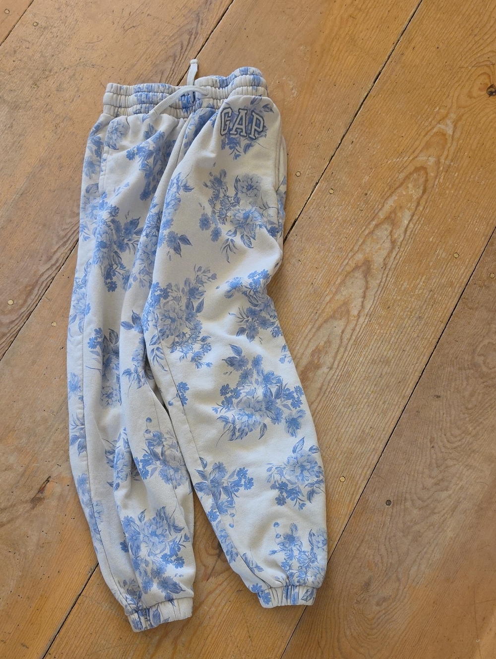 GAP Cream Sweatpants with Blue Floral Print